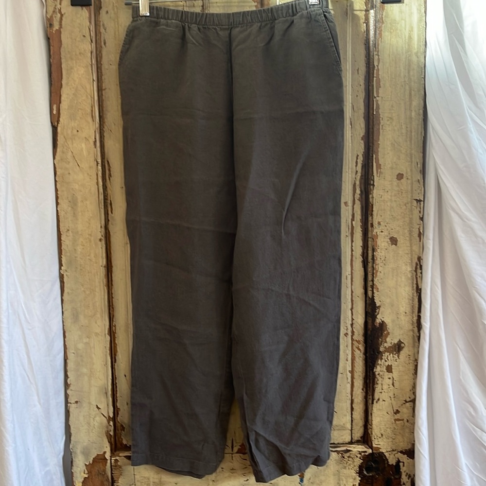 Gray Linen Eileen Fisher pant and shirt set